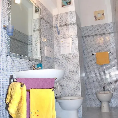 Nei Colori Apartment At 2 Stops From Colosseum
